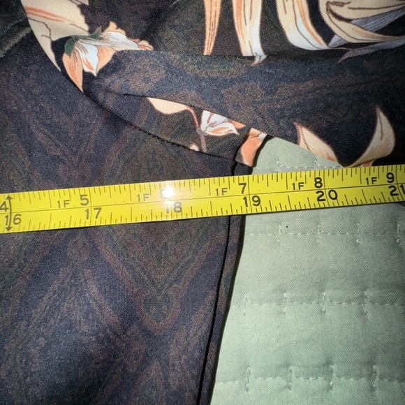 Johnny Was Active Nido Blocked Half-Zip Floral Pullover Top – Size L (EUC) - Picture 4 of 12